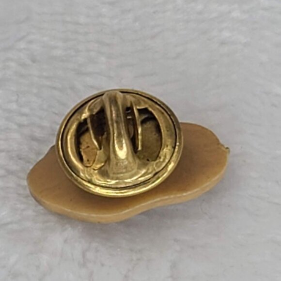 Vintage Maine Potato Lapel Pin Aroostook County Hat Pinback Tie Tack - Picture 2 of 6